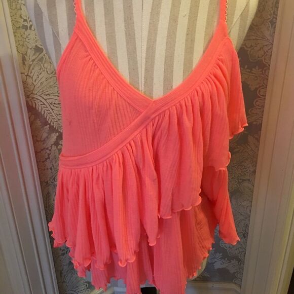 Free People M Knit Ruffle Tank! - Picture 1 of 12